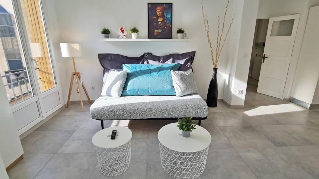 Maxbnb - T2 Balcon 50M2 - Climatise - Ouest - Тулон Екстериор снимка